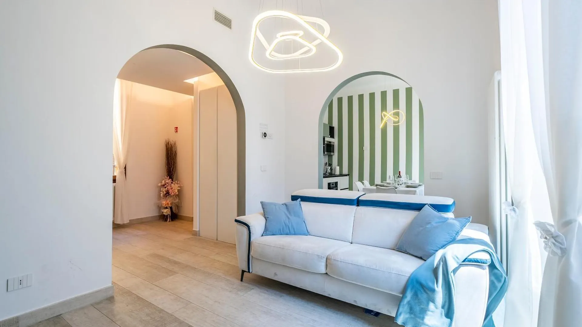 شقة La Domus Firenze 0*, فلورنس إيطاليا
